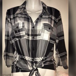 Plaid Top! 3 for $20! Please bundle!